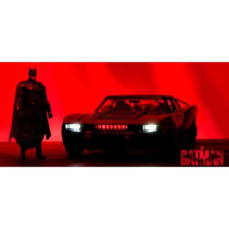 THE BATMAN (2022) BATMOBILE & BATMAN 1/18