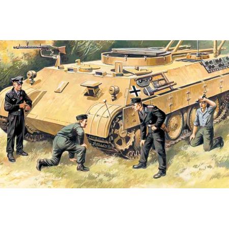 German Tank Crew 1943-1945 4 figures - 1 officer 1 unterofficer 2 soldiers 1/35