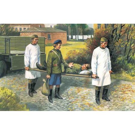 Soviet Medical Personnel 1943-1945 4 figures - 1 nurse 2 medical orderlies 1 injured 1/35